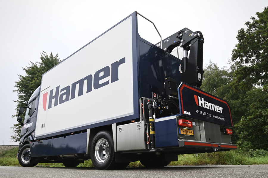 Hamer 8 900 x 600.jpg